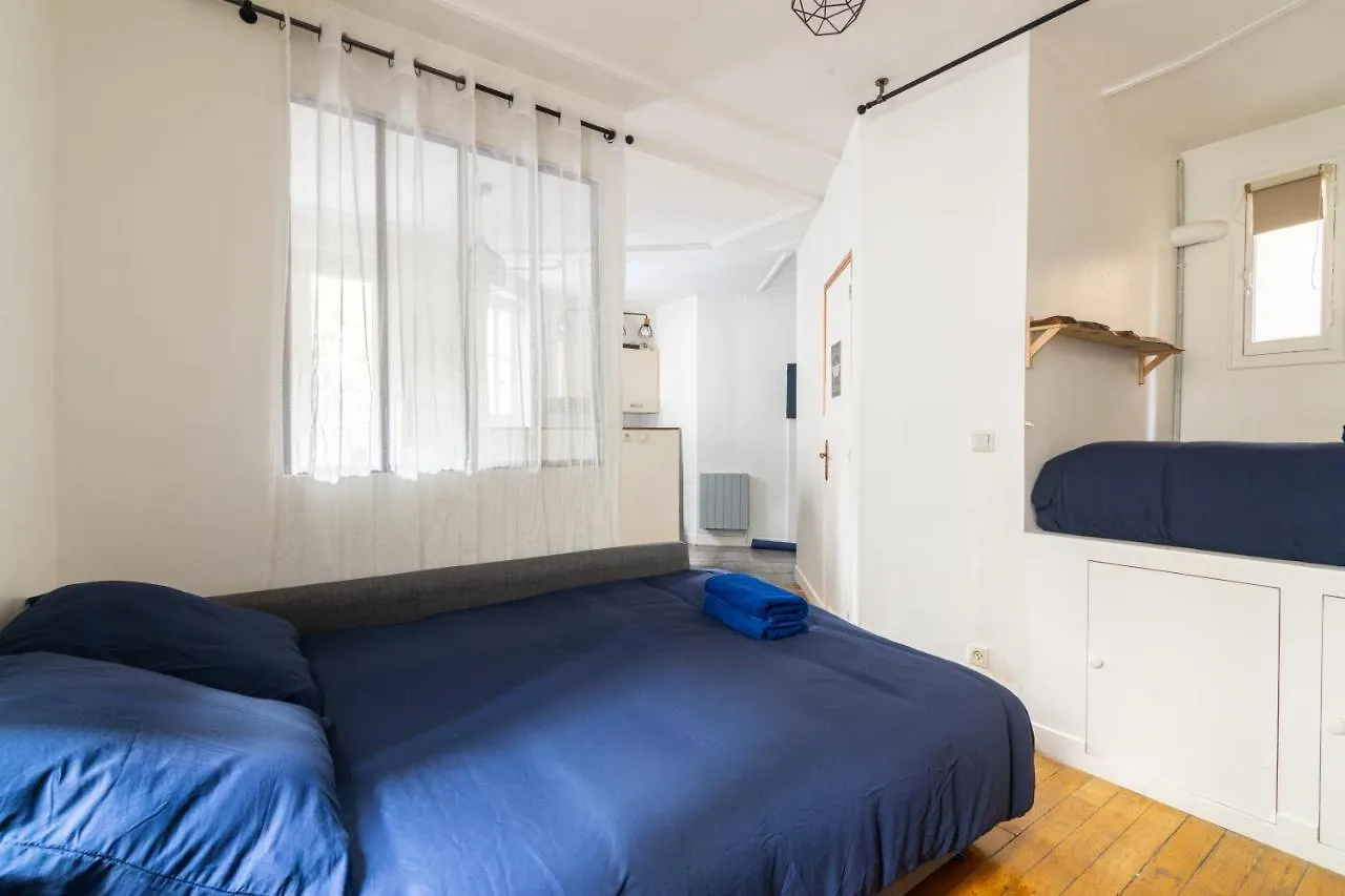 Studio Republique Jemmapes Free Netflix Apartment Paris 0*,  France