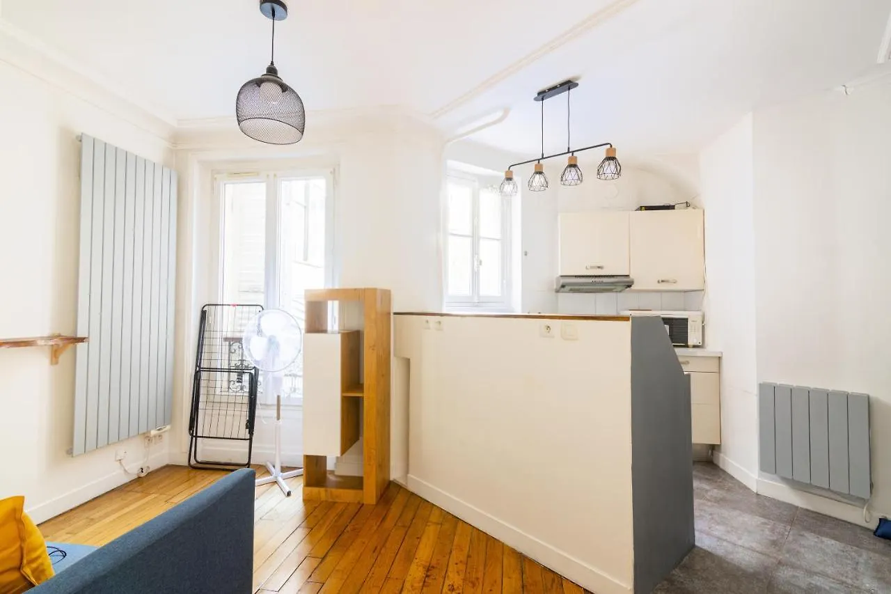 Studio Republique Jemmapes Free Netflix Apartment Paris